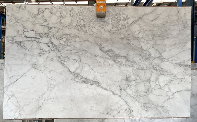 Calacatta Estiano Honed 20mm - 32 - Slab No. 893AF 3310 x 1950 2.JPG